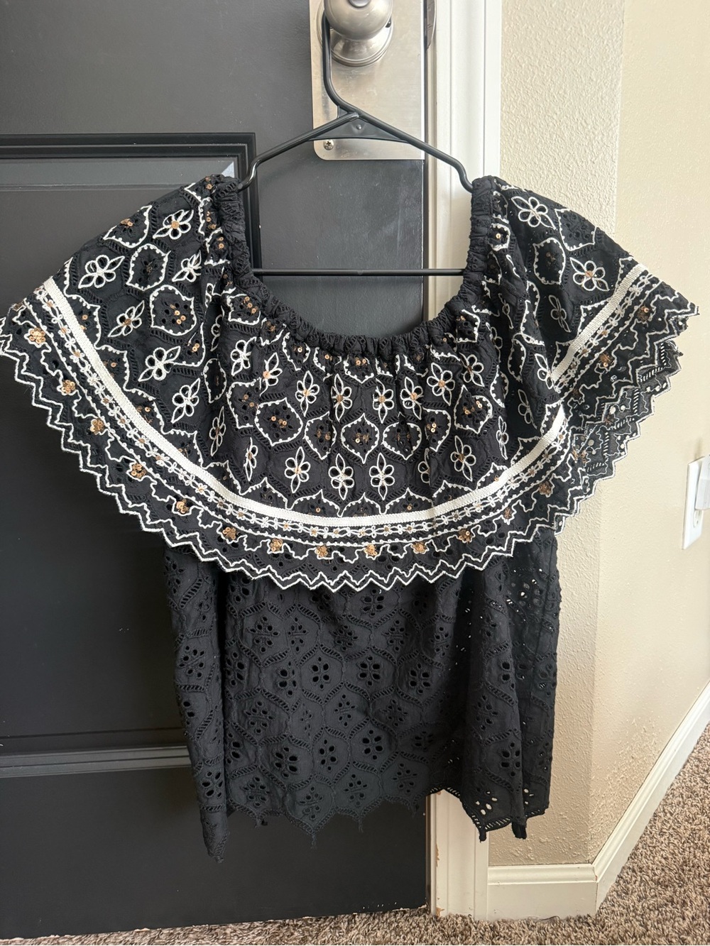 Womens M anthropology HEMANT & NANDITA Black Off-Shoulder